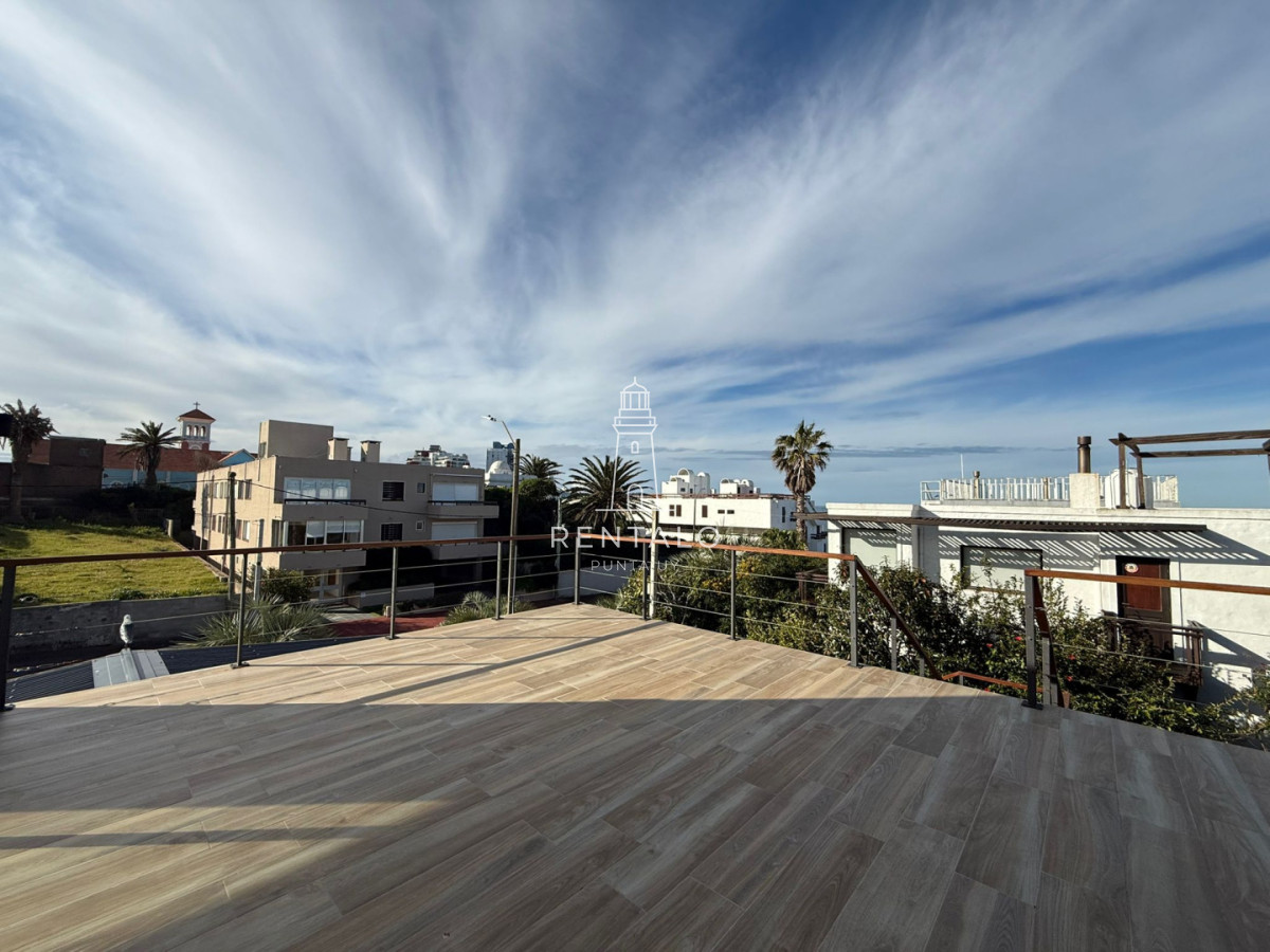 Casa ID.1075 - Casa en venta peninsula de Punta del este 4 dormitorios 