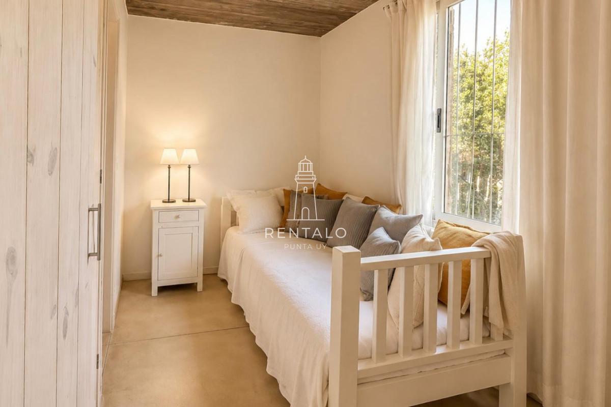 Casa ID.1305 - Casa en venta Rincon del Indio, Punta del este.