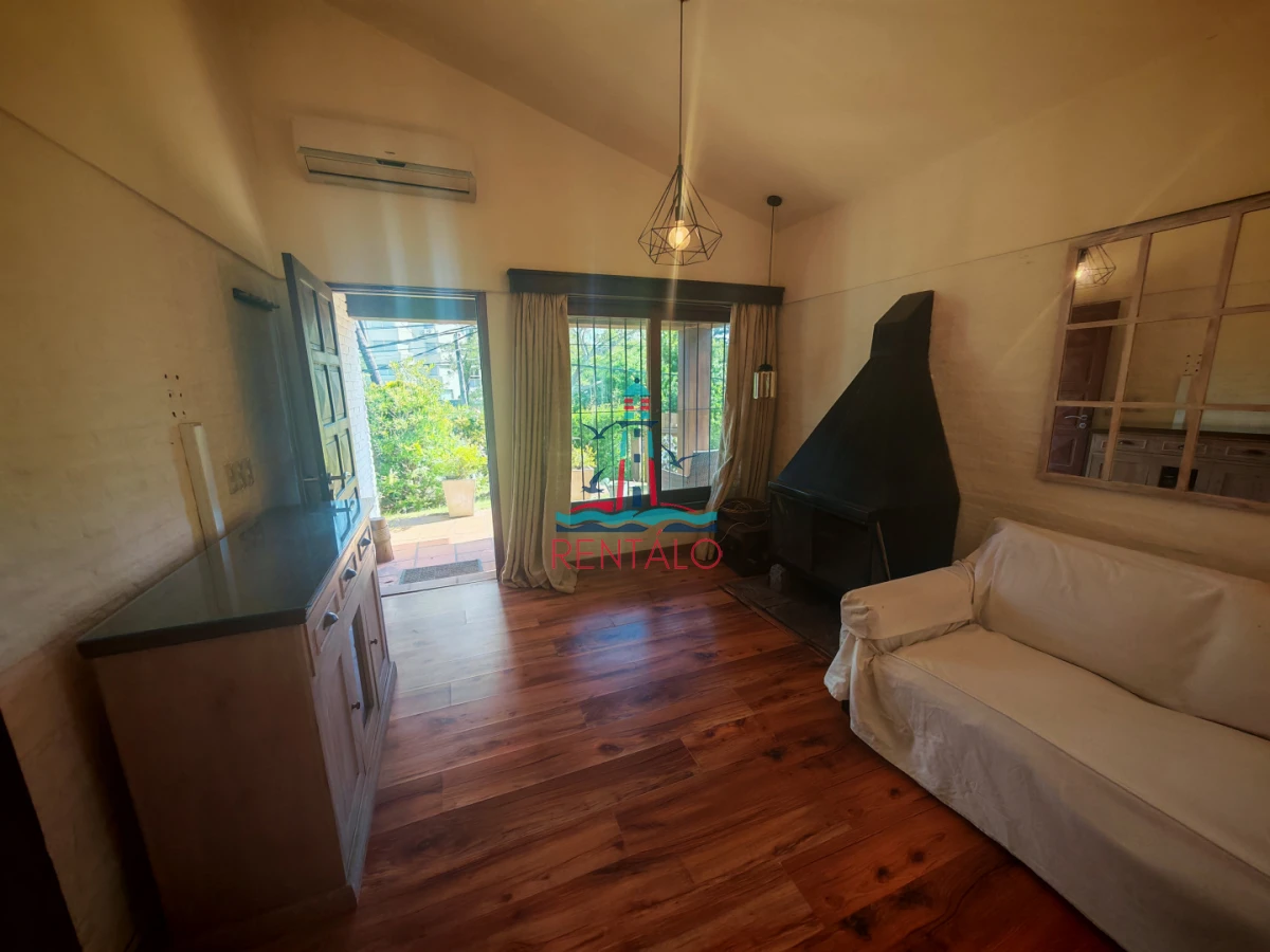 Casa ID.811 - Alquiler de temporada casa de 3 dormitorios en Punta del este 