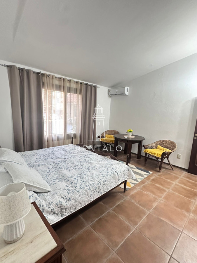 Casa ID.1313 - Casa en venta de 10 dormitorios en Punta del este con piscina