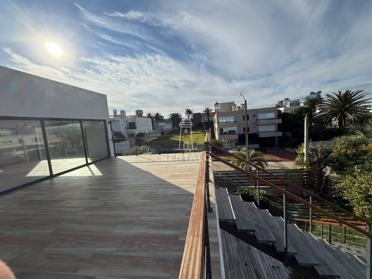 Casa ID.1075 - Casa en venta peninsula de Punta del este 4 dormitorios 