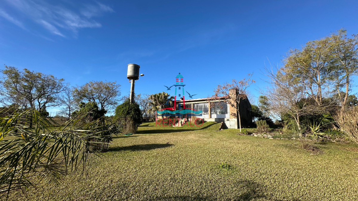 Casa ID.446 - Casa de 4 dormitorios en Salto con piscina 
