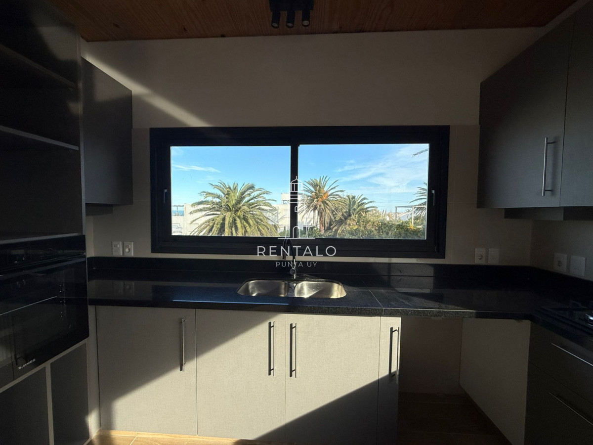 Casa ID.1075 - Casa en venta peninsula de Punta del este 4 dormitorios 