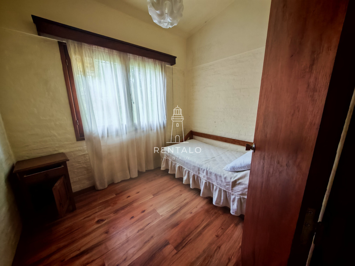 Casa ID.811 - Alquiler de temporada casa de 3 dormitorios en Punta del este 