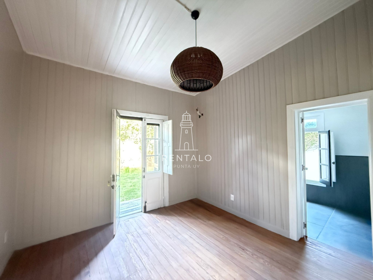 Casa ID.1075 - Casa en venta peninsula de Punta del este 4 dormitorios 