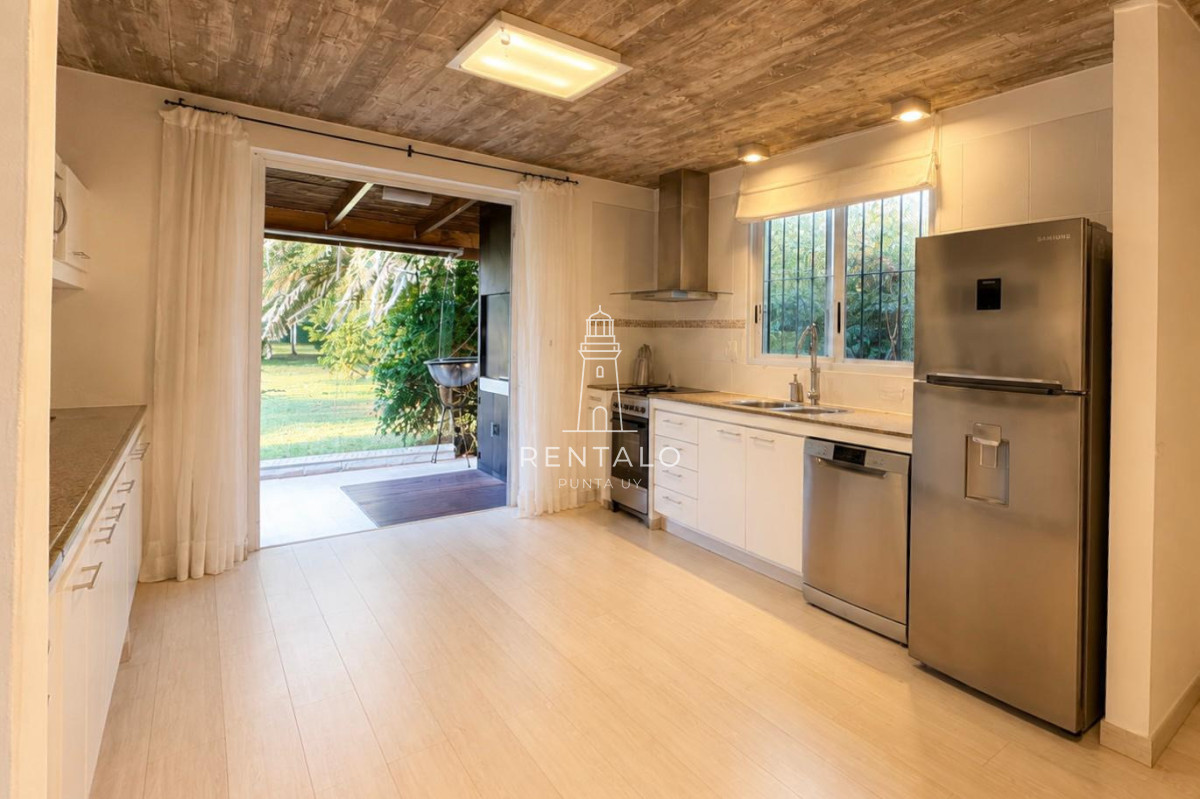 Casa ID.1305 - Casa en venta Rincon del Indio, Punta del este.