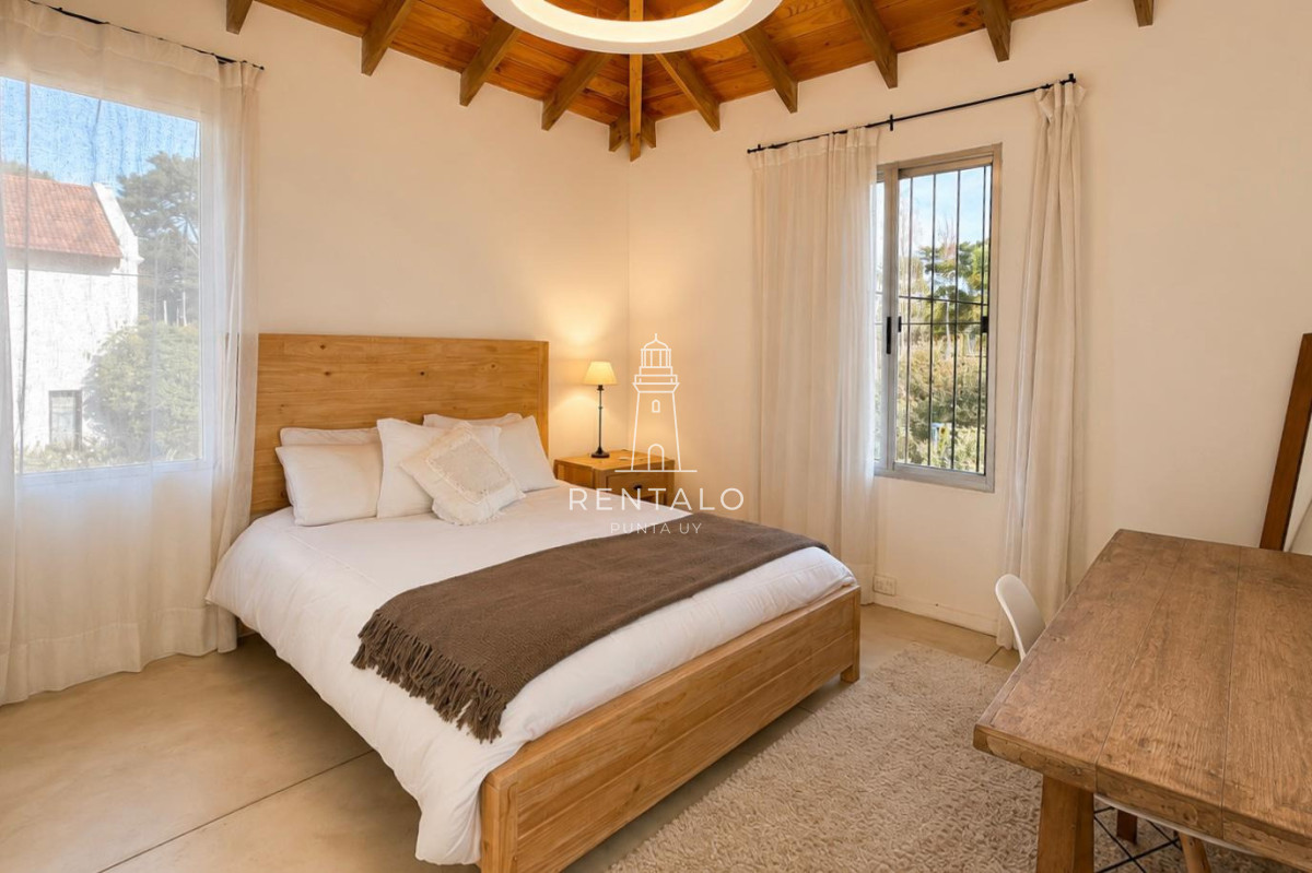 Casa ID.1305 - Casa en venta Rincon del Indio, Punta del este.