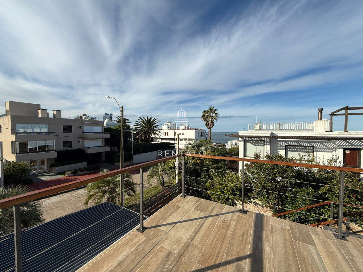 Casa ID.1075 - Casa en venta peninsula de Punta del este 4 dormitorios 