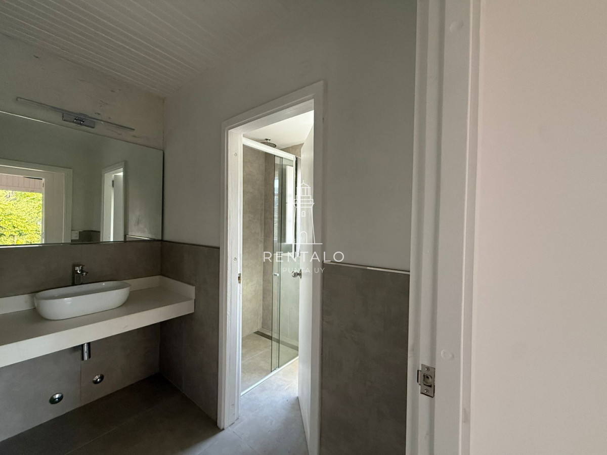 Casa ID.1075 - Casa en venta peninsula de Punta del este 4 dormitorios 
