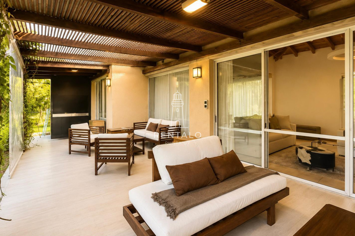 Casa ID.1305 - Casa en venta Rincon del Indio, Punta del este.