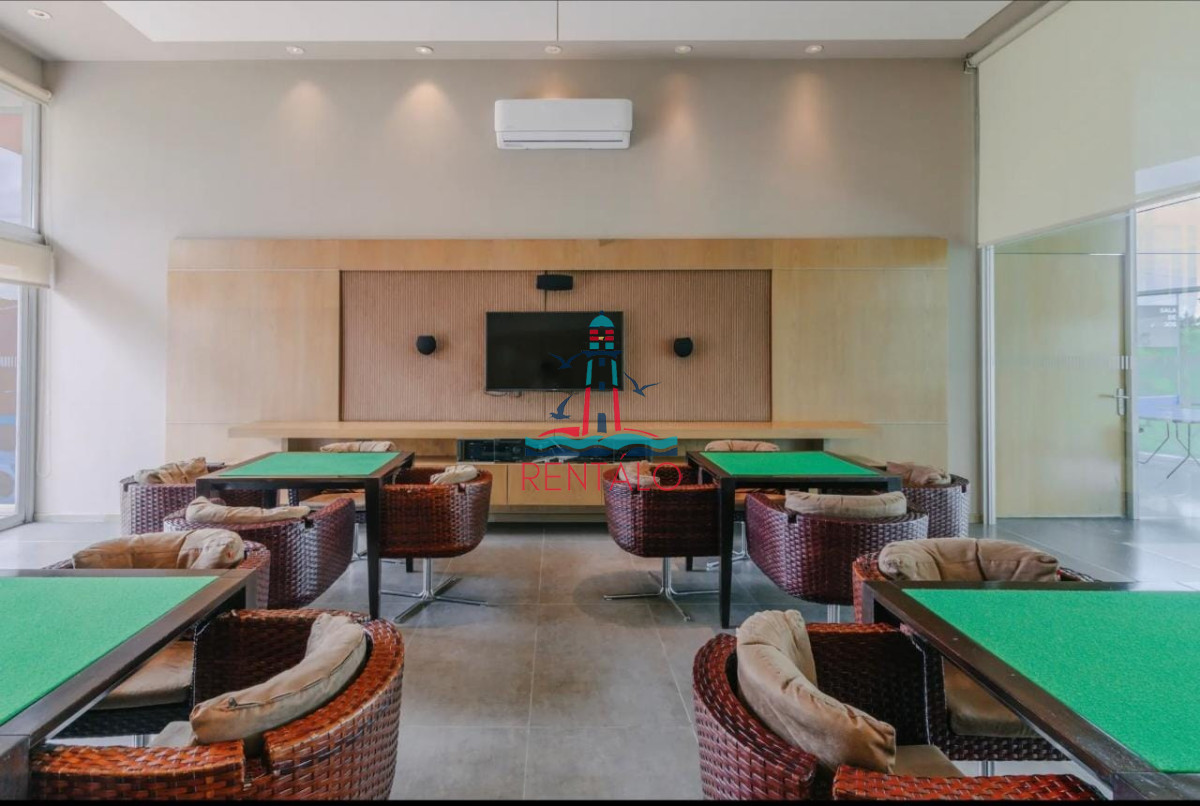 Apartamento ID.810 - En venta apartamento de 2 dormitorios en Punta del este con parrillero y vista al mar