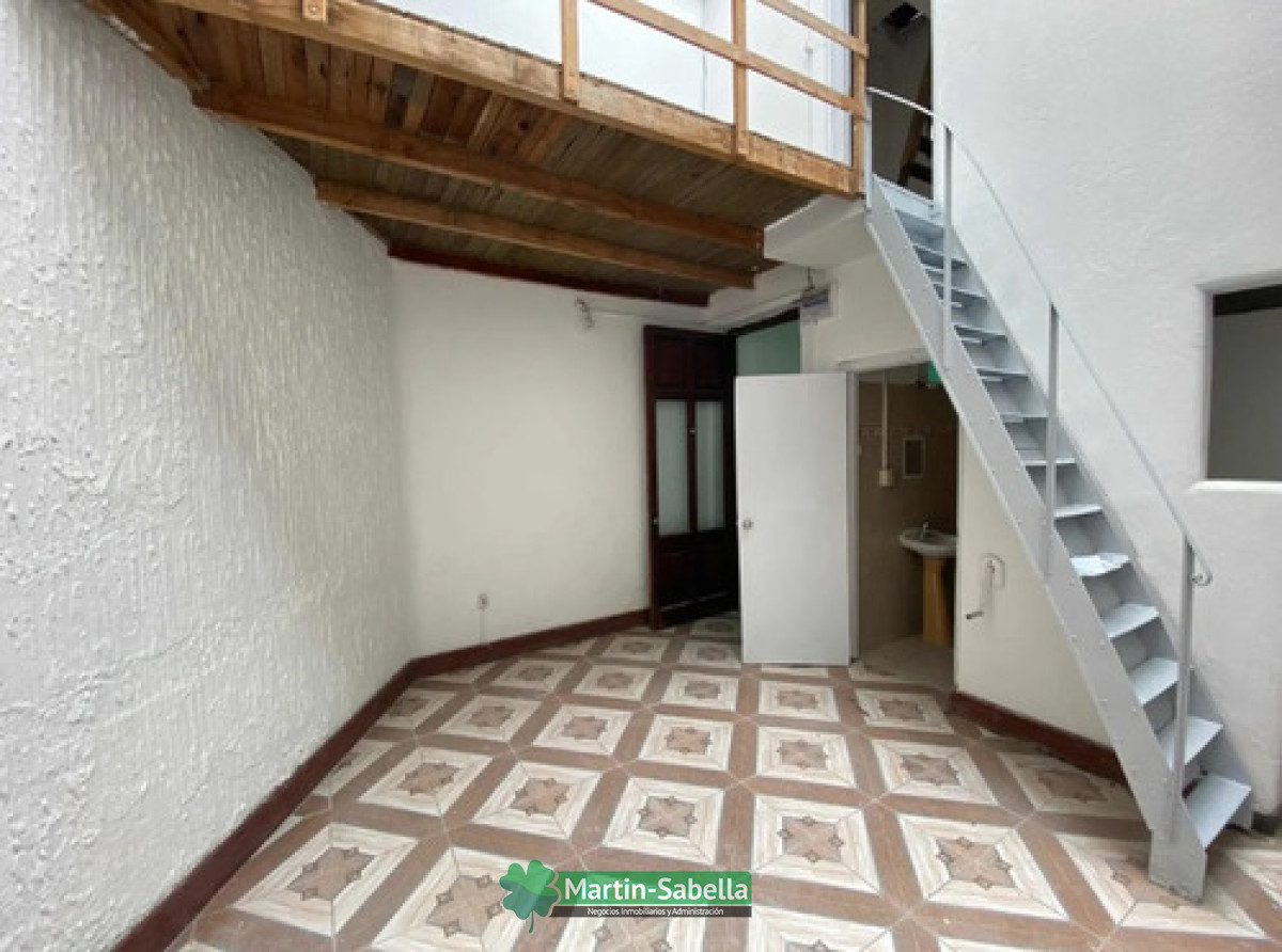 Apartamento ID.17 - Apto Tipo Casa Al Fondo 2 Dormitorios Sin Gastos Comunes  