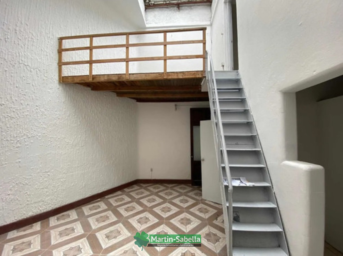Apartamento ID.17 - Apto Tipo Casa Al Fondo 2 Dormitorios Sin Gastos Comunes  