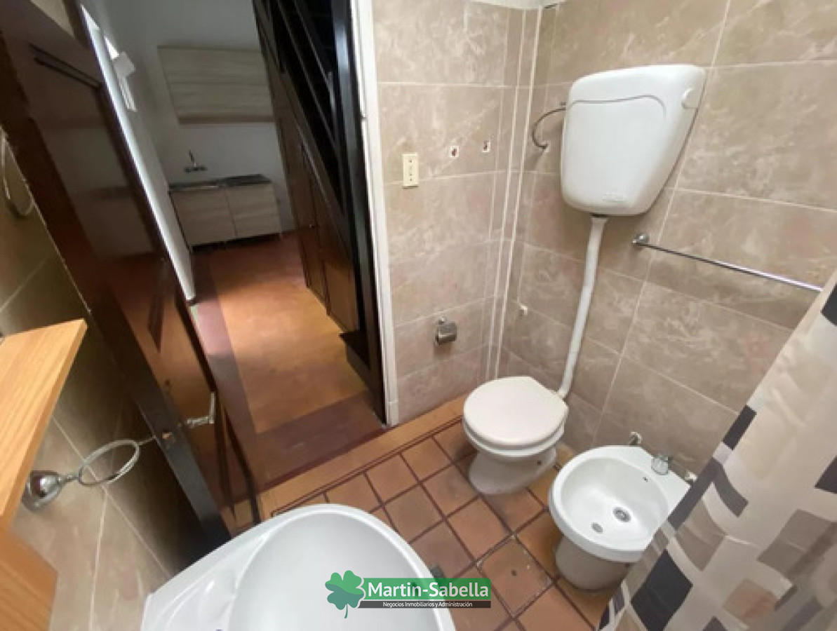 Apartamento ID.175/Apartamento-en-alquiler--La-Comercial- - Apartamento en alquiler - La Comercial 