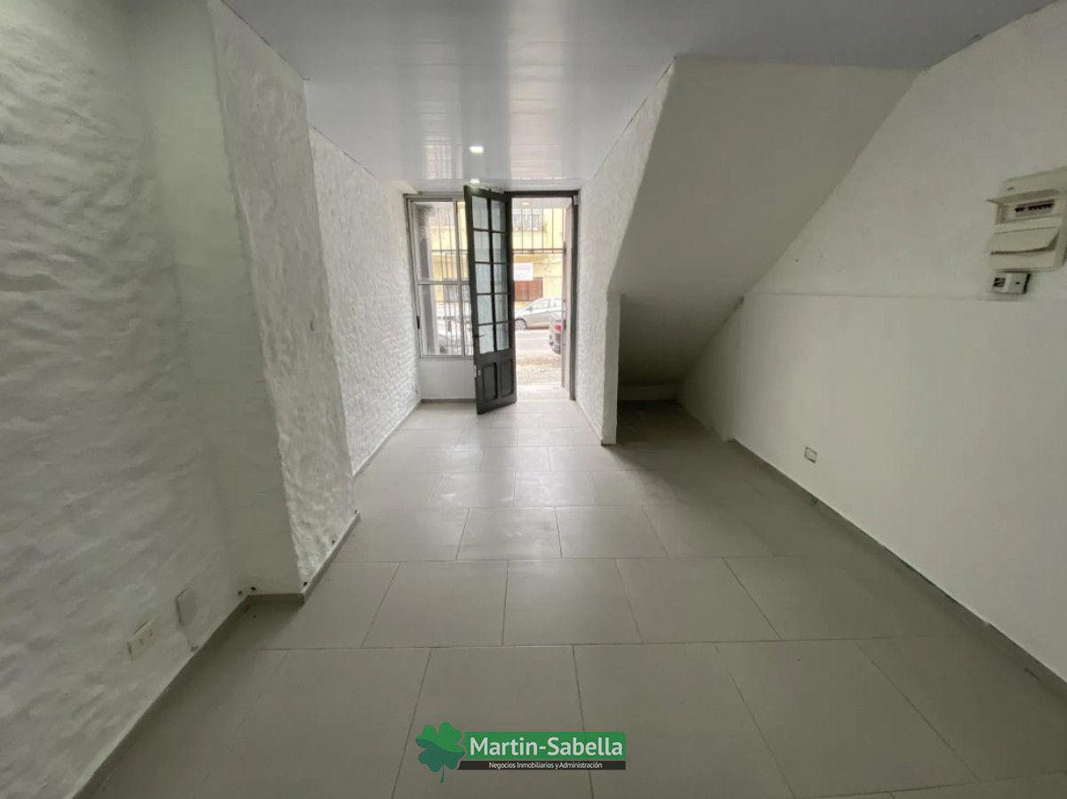 Apartamento ID.584/Monoambiente-en-alquiler--La-Comercial- - Monoambiente en alquiler - La Comercial 