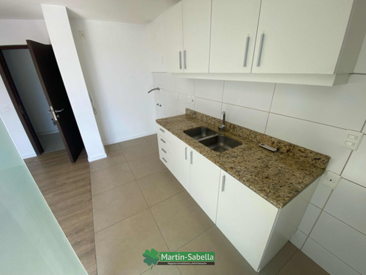 Apartamento ID.20 - Apartamento En Alquiler Brazo Oriental Con Garage