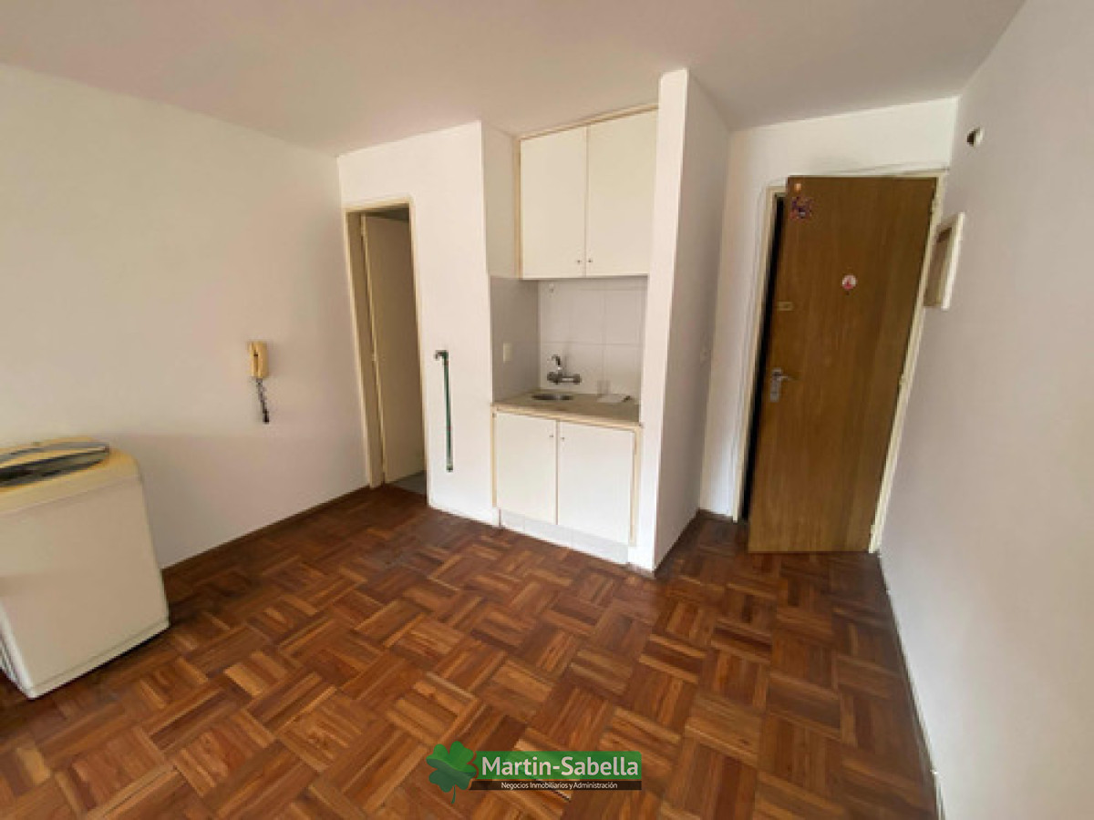 Apartamento ID.215/Monoambiente-en-alquiler--Cordón- - Monoambiente en alquiler - Cordón 