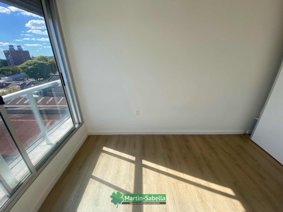 Apartamento ID.20 - Apartamento En Alquiler Brazo Oriental Con Garage