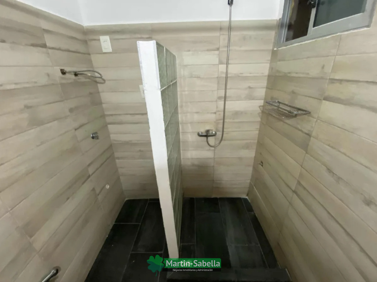 Apartamento ID.5 - Apartamento En Alquiler  Ciudad Vieja  1 Dormitorio Próximo Al Hospital  Maciel  