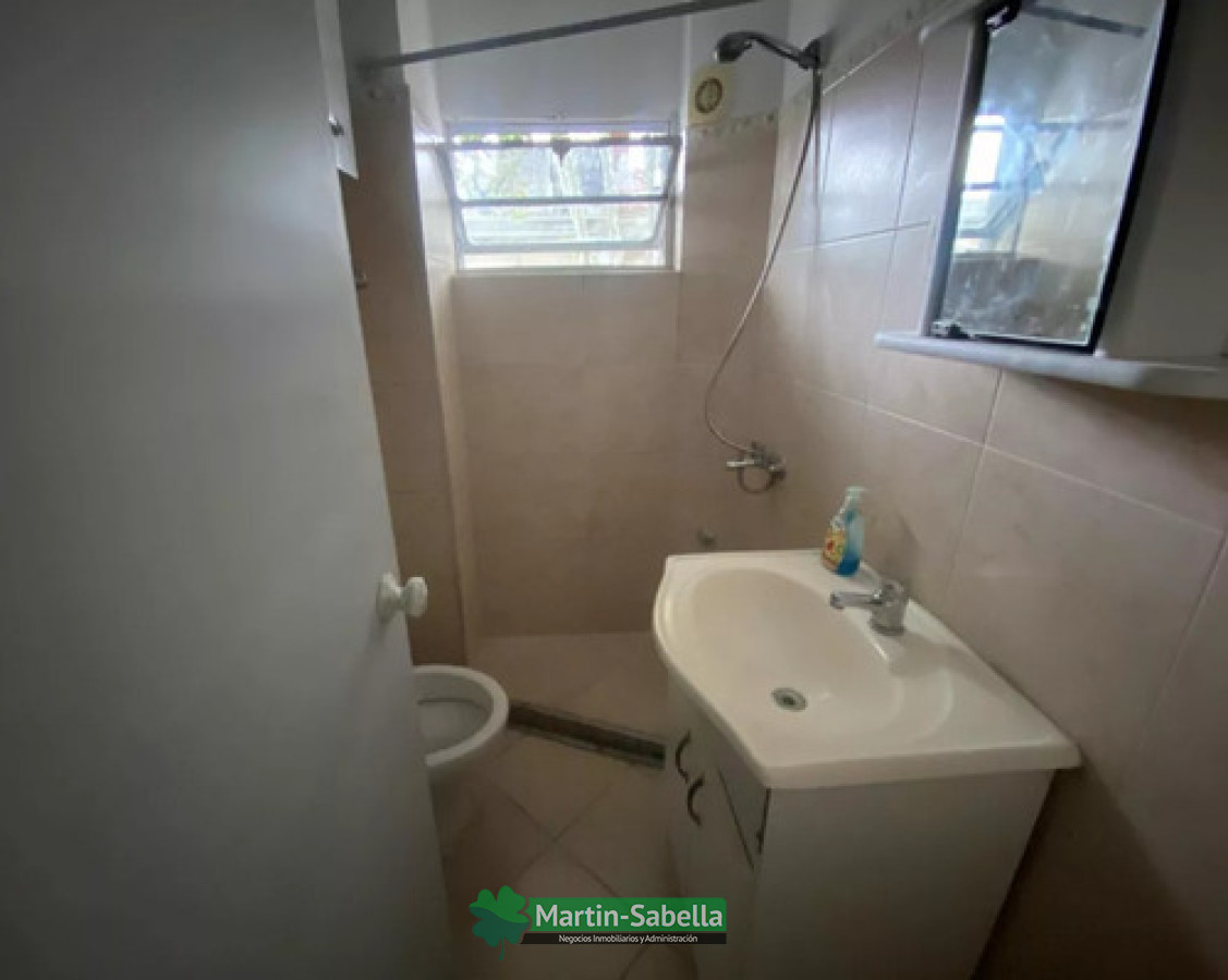 Apartamento ID.79/Apartamento-en-alquiler--La-Comercial- - Apartamento en alquiler - La Comercial 