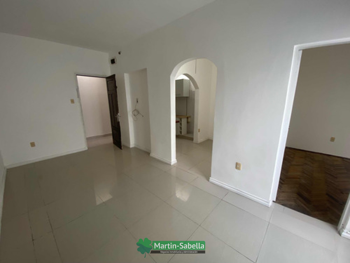 Apartamento ID.320/Apartamento-en-alquiler--La-Comercial- - Apartamento en alquiler - La Comercial 