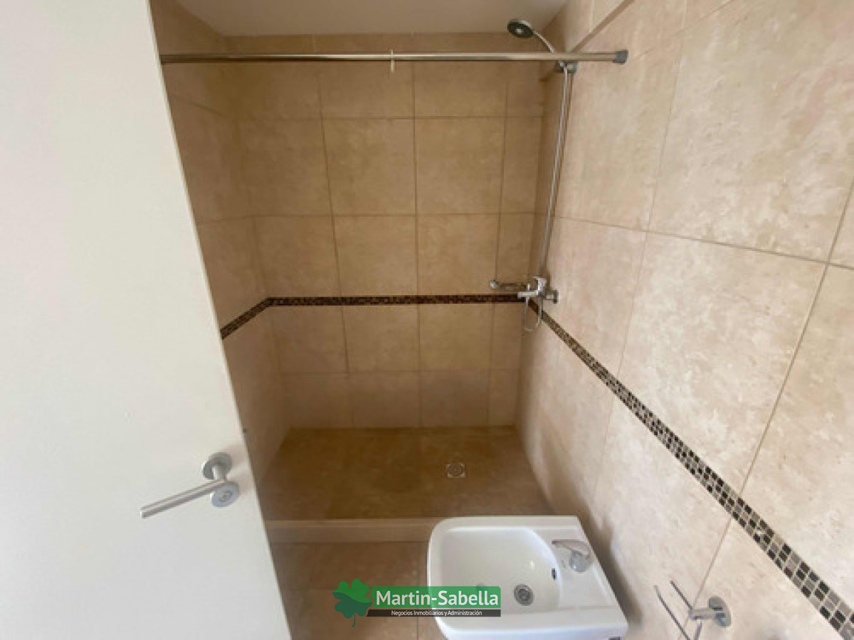 Apartamento ID.20 - Apartamento En Alquiler Brazo Oriental Con Garage