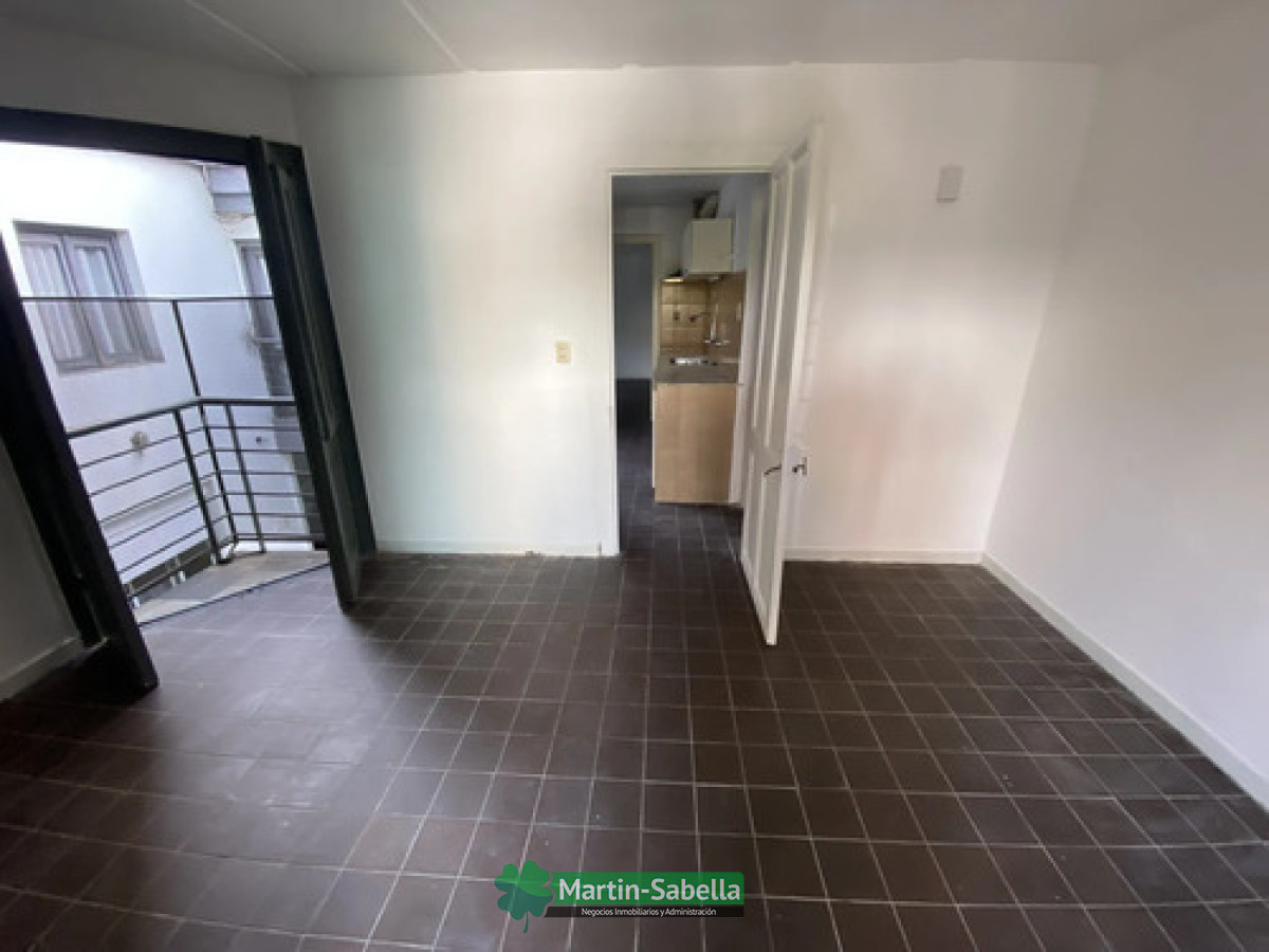Apartamento ID.605/Apartamento-en-Alquiler--Tres-Cruces- - Apartamento en Alquiler - Tres Cruces 