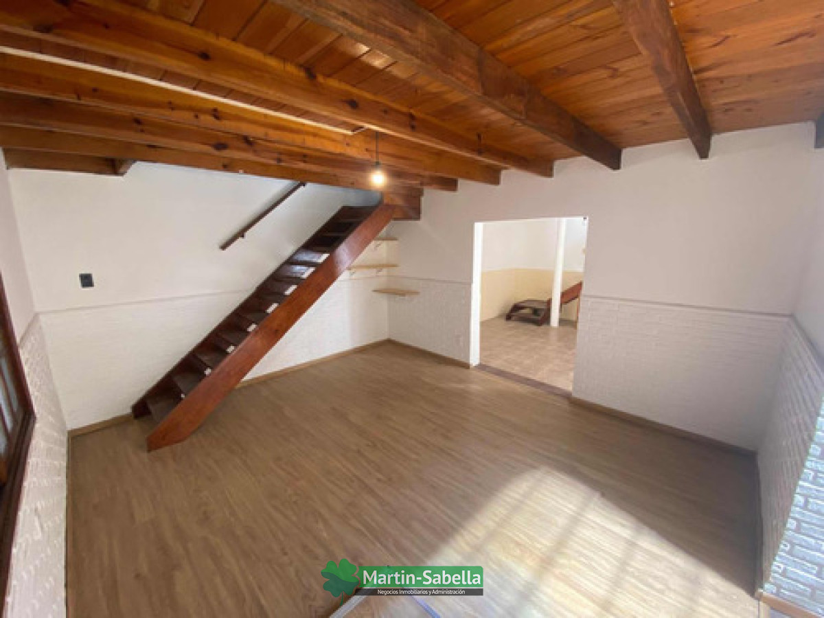 Apartamento ID.15 - Apto Tipo Casa Estilo Loft 3 Habitaciones Parque Rodo