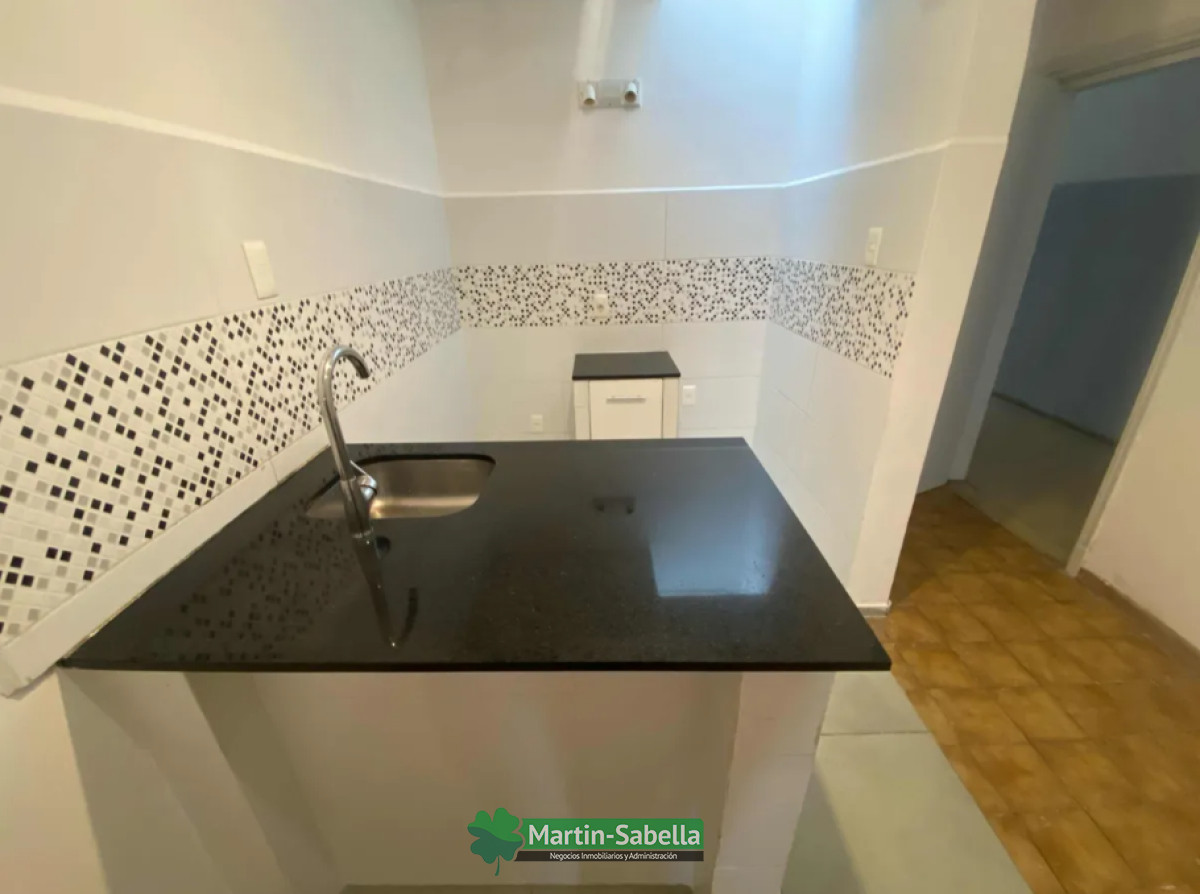 Apartamento ID.3 - Apartamento En Alquiler Pocitos Nuevo Planta Baja  Ideal Pérsona Mayor Con Patio Proximo A Montevideo Shopping 