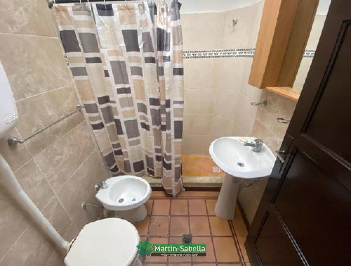 Apartamento ID.175/Apartamento-en-alquiler--La-Comercial- - Apartamento en alquiler - La Comercial 