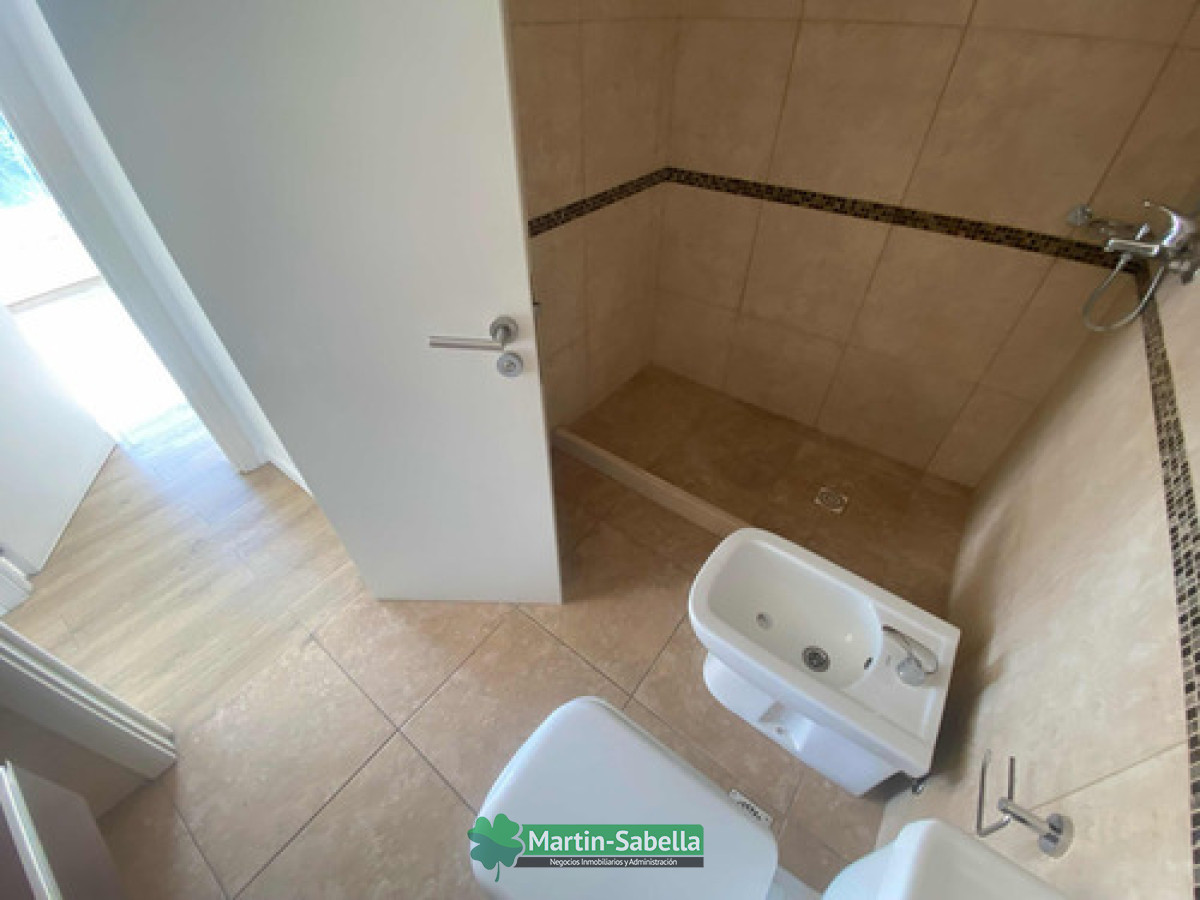 Apartamento ID.20 - Apartamento En Alquiler Brazo Oriental Con Garage