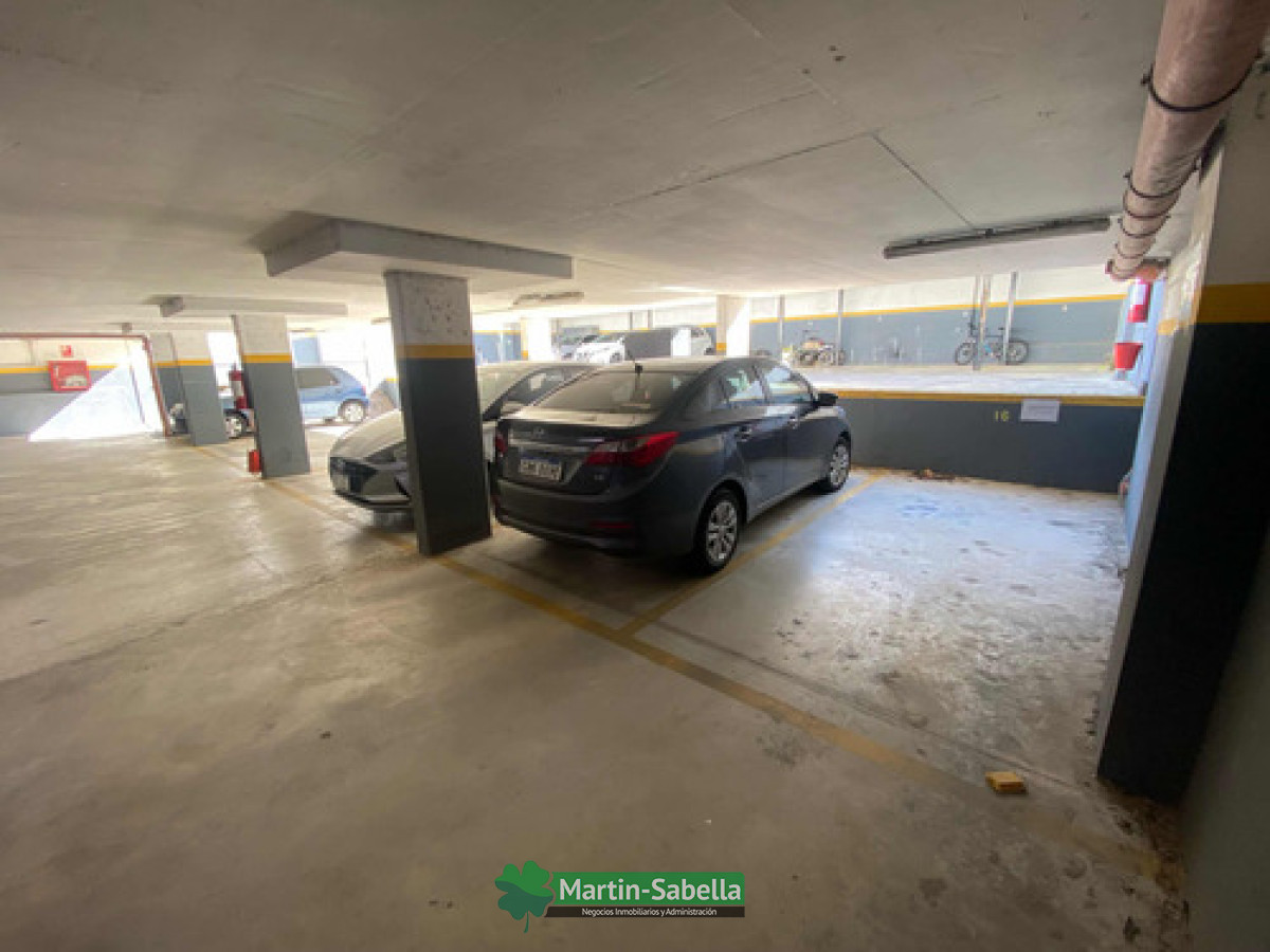 Apartamento ID.20 - Apartamento En Alquiler Brazo Oriental Con Garage