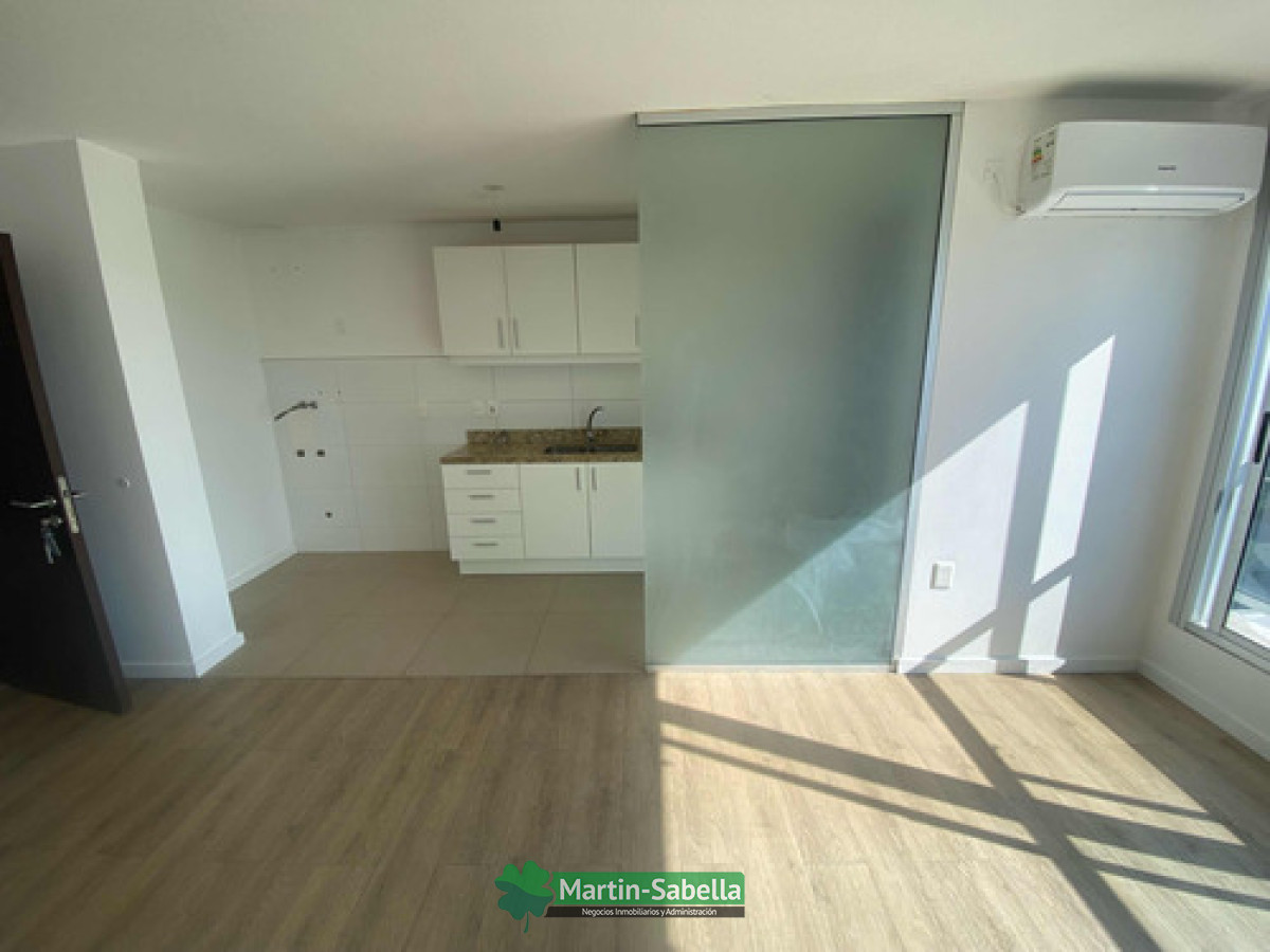 Apartamento ID.20 - Apartamento En Alquiler Brazo Oriental Con Garage