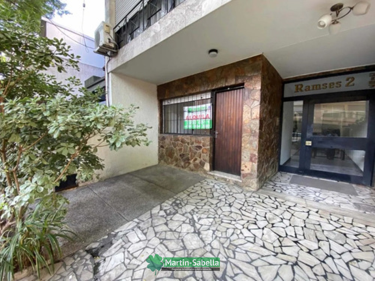 Apartamento ID.250/Apartamento-en-alquiler--Pocitos- - Apartamento en alquiler - Pocitos 