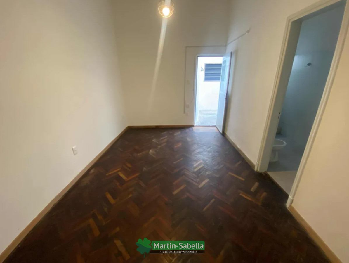 Apartamento ID.3 - Apartamento En Alquiler Pocitos Nuevo Planta Baja  Ideal Pérsona Mayor Con Patio Proximo A Montevideo Shopping 