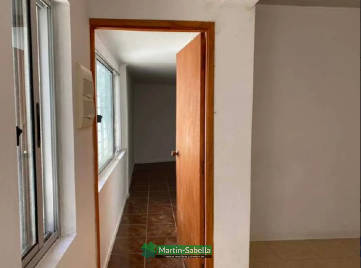 Apartamento ID.143/Apartamento-en-alquiler--La-Comercial- - Apartamento en alquiler - La Comercial 