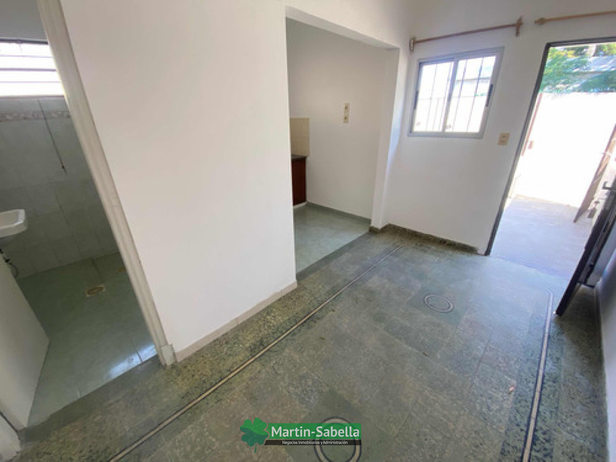Apartamento ID.6 - Apartamento En Alquiler Peñarol   Sayago  Tipo Casita  1 Dormitorio Covadonga Esquina Santos   