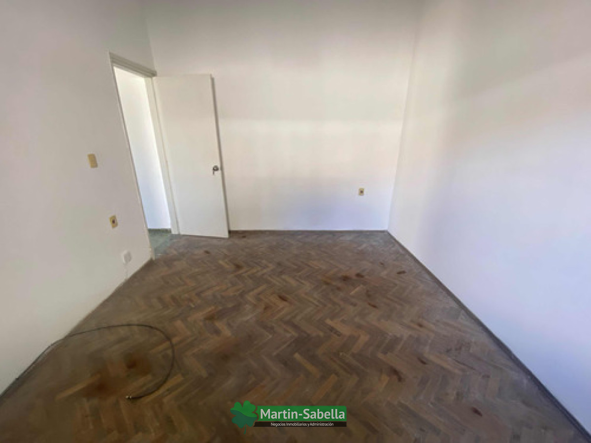 Apartamento ID.6 - Apartamento En Alquiler Peñarol   Sayago  Tipo Casita  1 Dormitorio Covadonga Esquina Santos   