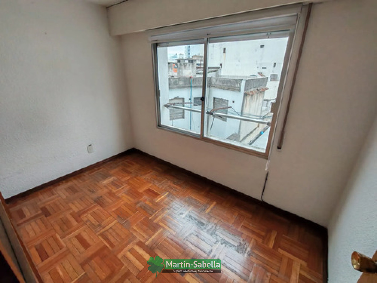 Apartamento ID.594/Apartamento-en-Alquiler--Tres-Cruces- - Apartamento en Alquiler - Tres Cruces 
