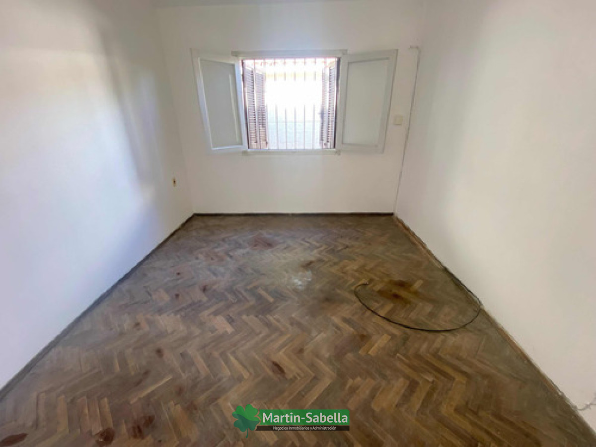 Apartamento ID.6 - Apartamento En Alquiler Peñarol   Sayago  Tipo Casita  1 Dormitorio Covadonga Esquina Santos   