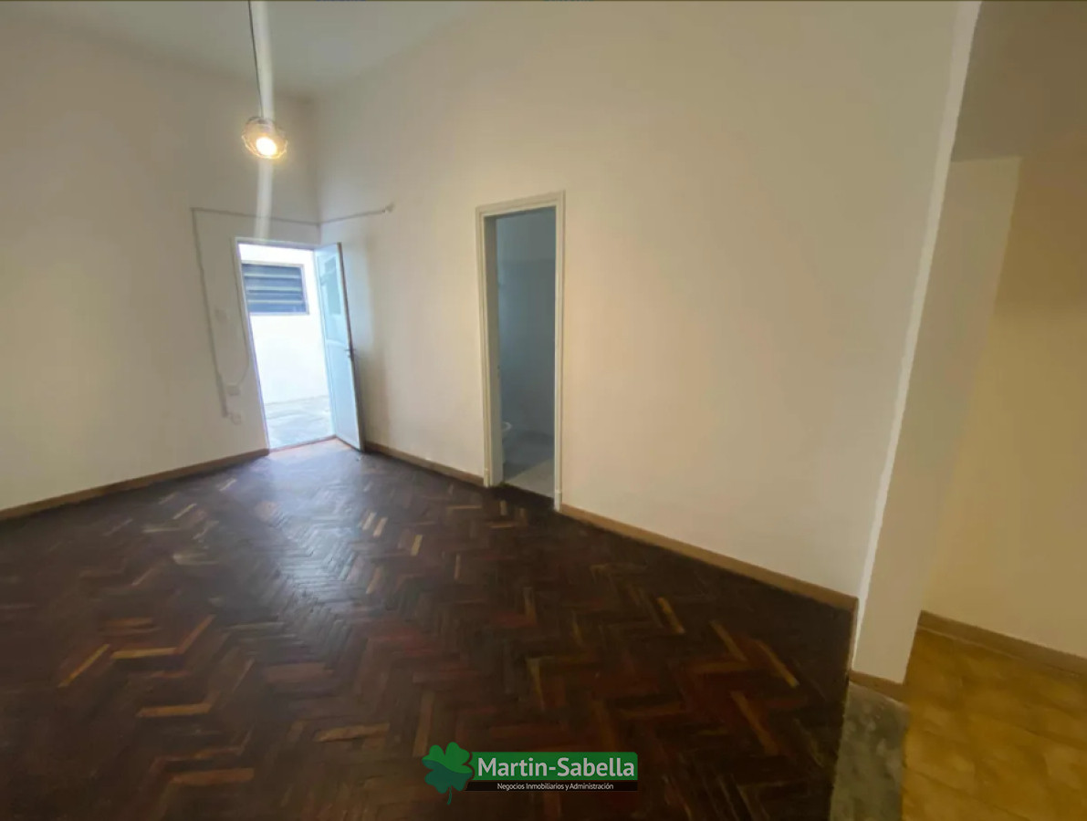 Apartamento ID.3 - Apartamento En Alquiler Pocitos Nuevo Planta Baja  Ideal Pérsona Mayor Con Patio Proximo A Montevideo Shopping 