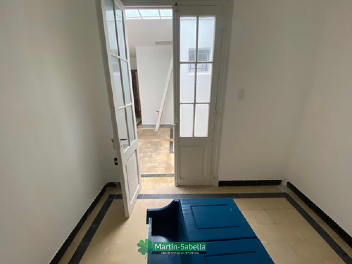 Apartamento ID.235/Apartamento-en-alquiler--Tres-Cruces- - Apartamento en alquiler - Tres Cruces 