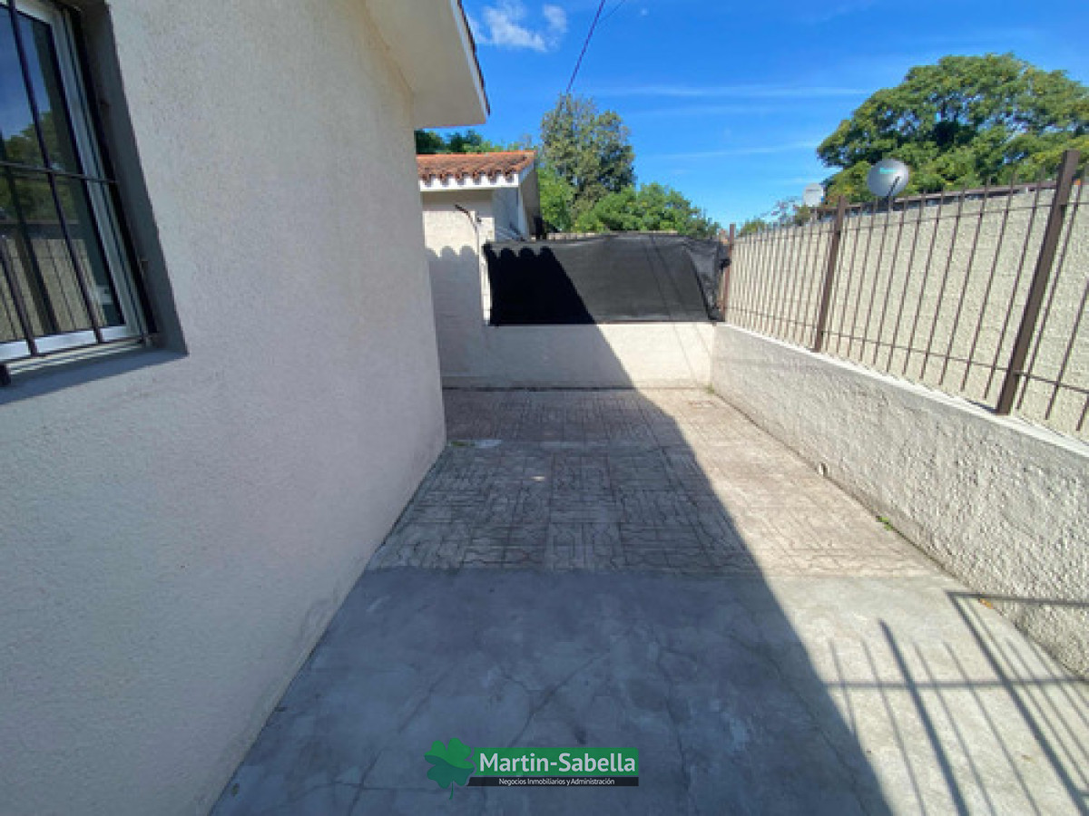 Apartamento ID.6 - Apartamento En Alquiler Peñarol   Sayago  Tipo Casita  1 Dormitorio Covadonga Esquina Santos   