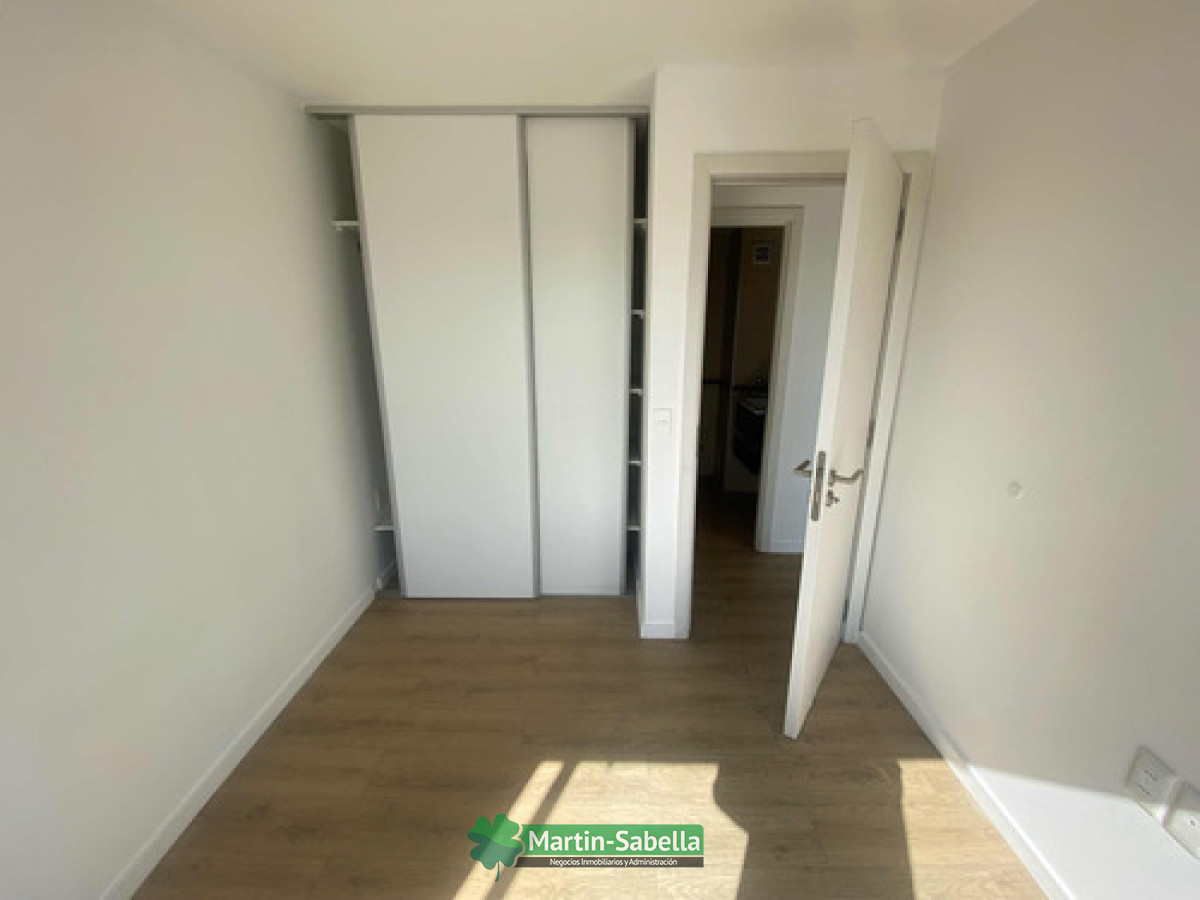 Apartamento ID.20 - Apartamento En Alquiler Brazo Oriental Con Garage