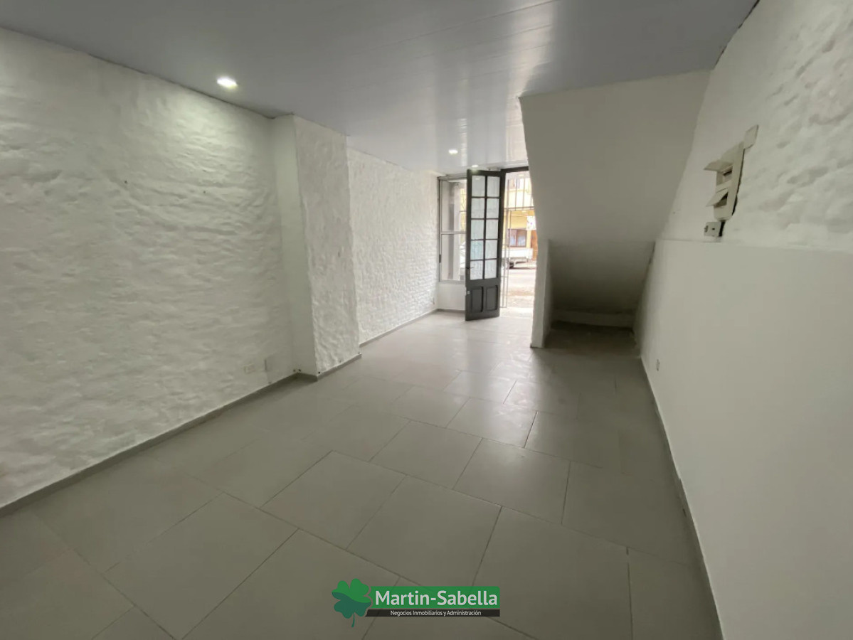 Apartamento ID.584/Monoambiente-en-alquiler--La-Comercial- - Monoambiente en alquiler - La Comercial 
