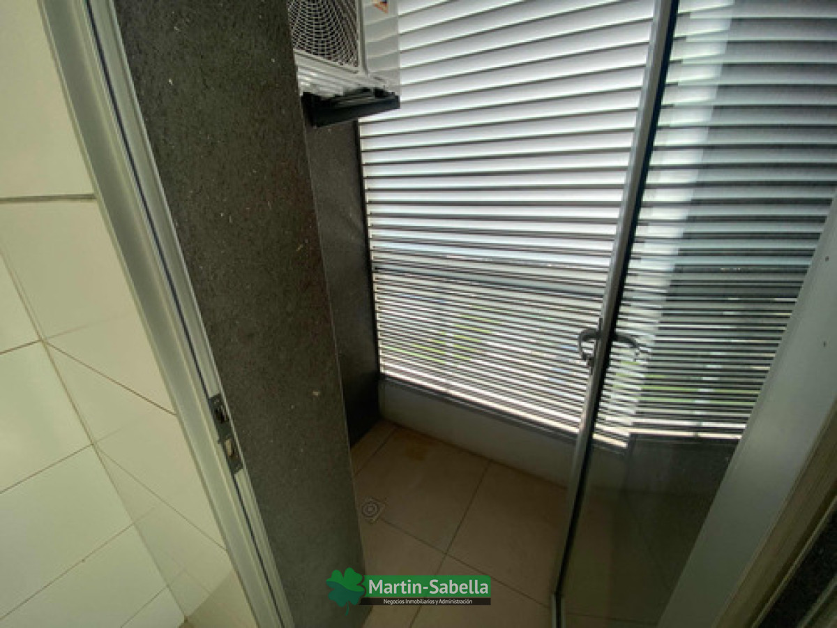 Apartamento ID.20 - Apartamento En Alquiler Brazo Oriental Con Garage