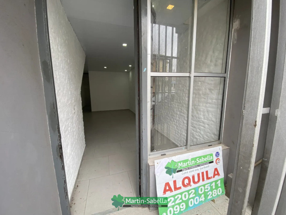 Apartamento ID.584/Monoambiente-en-alquiler--La-Comercial- - Monoambiente en alquiler - La Comercial 