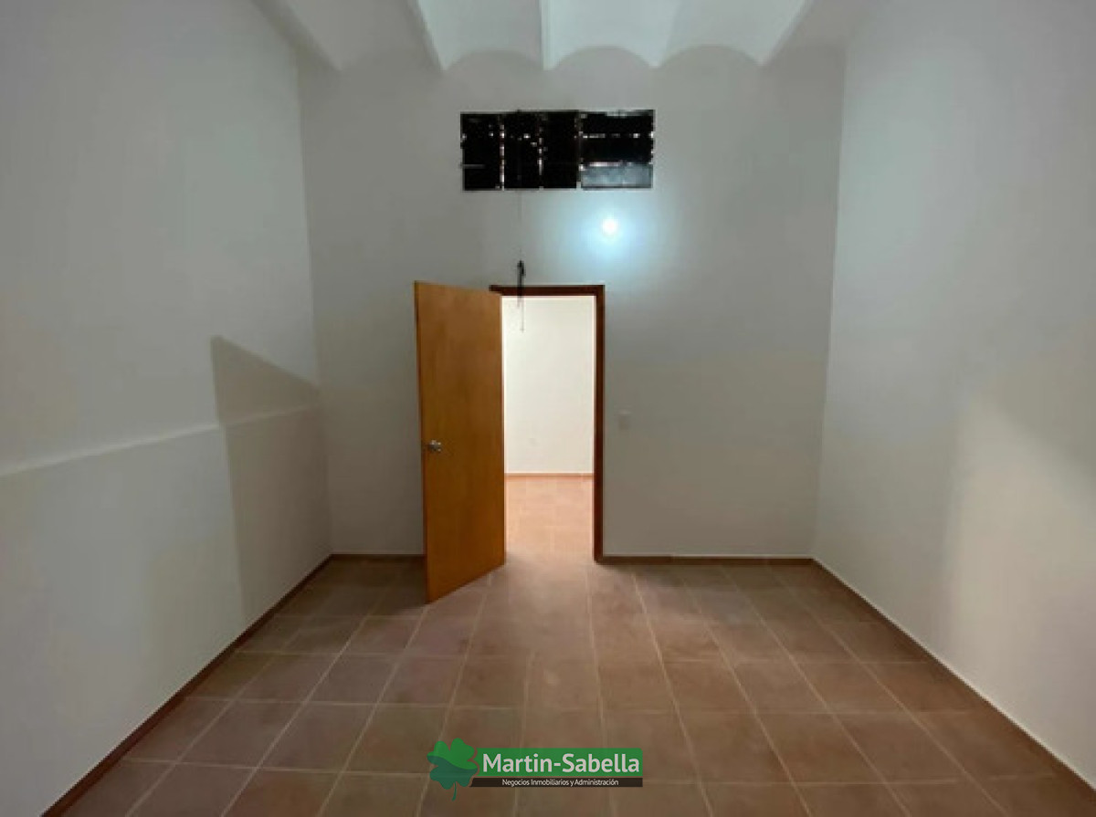 Apartamento ID.9 - Apartamento En Alquiler Aguada 2  Dormitorios Planta Baja 