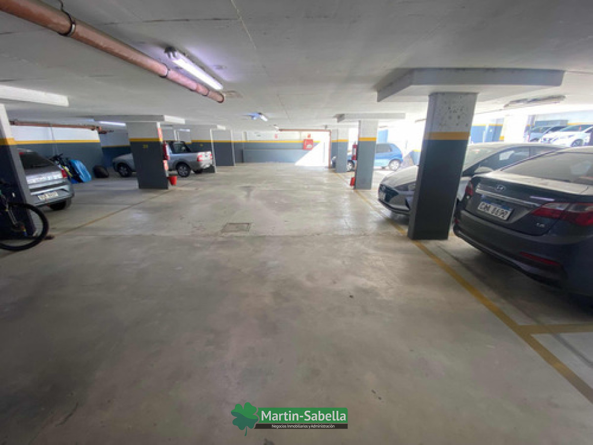 Apartamento ID.20 - Apartamento En Alquiler Brazo Oriental Con Garage