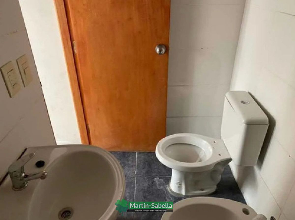 Apartamento ID.143/Apartamento-en-alquiler--La-Comercial- - Apartamento en alquiler - La Comercial 